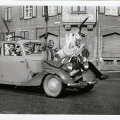 Schmutziger Donnerstag: Vorneweg immer der Präsident Konti Uetz.