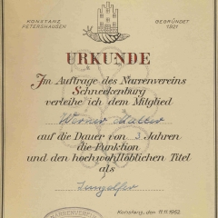 11.11. im Ziegelhof: Jungelfer Werner Mutter erhielt seine offizielle Urkunde.