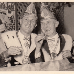 Kehraus mit Verbrennung in der Gebhardshalle. Präsident Konrad Uetz und Vizepräsident Gustav Kabusreuther haben es wieder einmal geschafft.