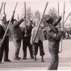 Schmutziger Donnerstag: Das Narrenbaumstellen beginnt.