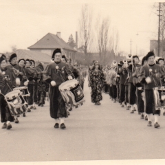 Schmutziger Donnerstag: Der kleine Tambour Günter Uetz (spätere FZ-Chef in den 70ger Jahren) lief aber vorweg.