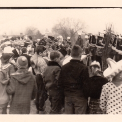 Schmutziger Donnerstag: Befreiung der Sonnenhalde-Schule durch die Schneckenburg.