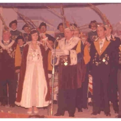 Bunter Abend: Und ganz zum Schluß gab es die Dankesworte an die Akteure.