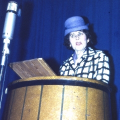 Jubiläums-Abend: Else Uetz wußte von einem Liebesbrief aus Fontainbleau zu berichten.