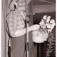 Bunter Abend im Schützen: Durch den Abend führte Gartenbaumeister Robert Borho.