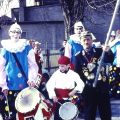 Schmutziger Donnerstag: Der Fanfarenzug auf dem Gottmannplatz.