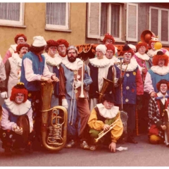 Schmutziger Donnerstag: Die Clowngruppe unter der Leitung von Gerd Zachenbacher.