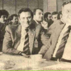 Auf Einladung des Bundestagsabgeordneten von Trotha durften die Konstanzer Narren den Bundestag in Bonn besuchen. V.l.n.r. Walter Buck, Paul Bischoff, Konti Uetz, dahinter Dieter Stöß.