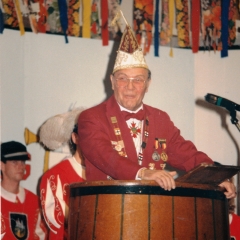 70 Jahre Schneckenburg: Präsident Alex Volz I. eröffnete den Abend.