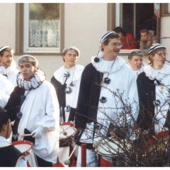 Schmutziger Donnerstag: Der Fanfarenzug vor dem Ziegelhof.