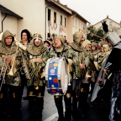 Umzug in Wollmatingen: Die Schneckenburg geht komplett als Ritter.