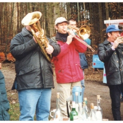 Narrenbaumholen in Hegne: Sie untermalten musikalisch das Geschehen.