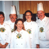 80 Jahre Schneckenburg: Das Küchenteam von Links: Erika Reisacher, Detlev Görn, Marianne Traub, Dagmar Deutinger und Uwe Fiedler.