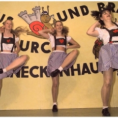 11.11. in der Linde: Auf der Hütten geht die Post ab. Mit dem Showballett der Schneckenburg.