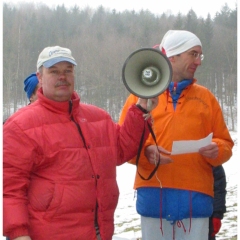 Narrenbaumholen in Hegne: Nach der Arbeit folgte der offizielle Teil.