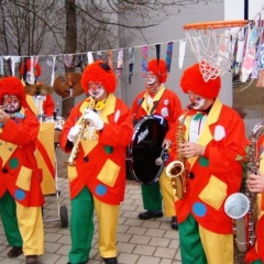 Schmutziger Donnerstag: Besuch beim Maria-Hilf-Kindergarten.