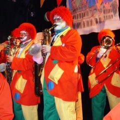Schmutziger Donnerstag: Die Clowngruppe beim Altana-Ball im K9.