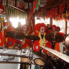 Rosenmontag: Die Clowngruppe beim Speckessen im St. Stefanshaus.