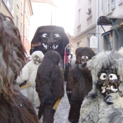 Umzug am Fasnachtssonntag: Der Schneeschreck bei der "Arbeit"