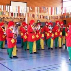 Schmutziger Donnerstag: Befreiung der Gebhard-Schule.