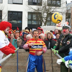 Schmutziger Donnerstag: Die Schneckenburg mussten zum Fussballspiel gegen die Niederbürgler antreten.