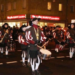 Narrenbaumstellen auf dem Gottmannplatz: Danach folgte der Fanfarenzug.