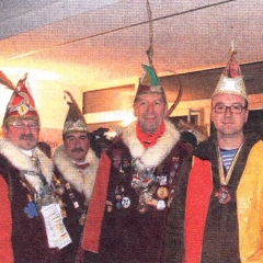 Schmutziger Donnerstag: Der Narrenverein Schneckenburg beim Wecken von OB Uli Burchard