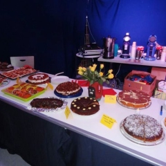 Männerballett-Treffen vom Schneeschreck: Die Kuchen-Theke war wieder reichlich bestückt.