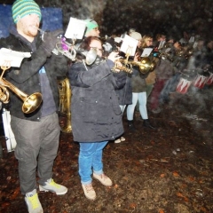 Schneeschreckerwachen in der Unikurve: Dazu spielte der Fanfarenzug unter der Leitung von Alexander Urban.