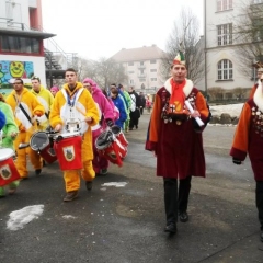 Schmutziger Donnerstag: Die Schneckenburg befreite die Gebhart-Schule.