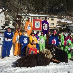 Fanfarenzug und Schneeschreck fuhren nach St Blasien zum Umzug.