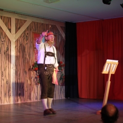 11.11. in der Linde: Schlager Fuzzi Wolfgang Sterk wurde bei seinem Auftritt umjubelt.