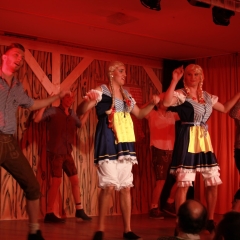 11.11. in der Linde: Es tanzten mit: Fabian Fritz Hoch, Sascha Nendel, Benjamin Ott, Manuel Spießer, Jonas Stadelhofer, Nikolai Stross, Stefan Vetter und Simon Zachenbacher.