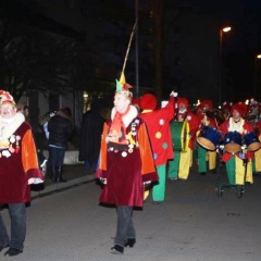 Narrenbaumstellen auf dem Gottmannplatz: Danach folgte die Clowngruppe.