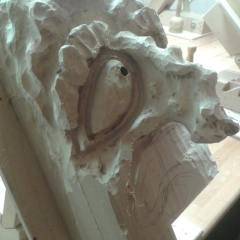 Schnitzen im Schnitzraum: Eine neue Gruppe musste Ihre Masken schnitzen.