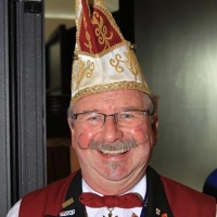 Frühschoppen im Konzil:  Eine gute Gelegenheit die Elferrats-Westen zu tragen.