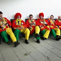 Rosenmontag mit der Clowngruppe: Am Nachmittag gab es einen längeren Besuch in der Rosenau.