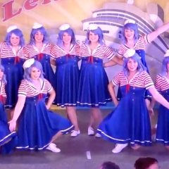 11.11. in der Linde: Das Mädchenballett "Die Schorlys" führten einen Tanz als Matrosen auf.