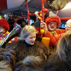 Schmutziger Donnerstag: Danach ging es wieder mit dem Bus weiter.