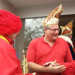 Schmutziger Donnerstag: Die Clowngruppe besuchte ihren Musiker Alexander Urban im Krankenhaus.