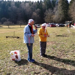 Narrenbaum holen in Hegne: Die beiden Präsidenten beim offiziellen Teil der Veranstaltung.