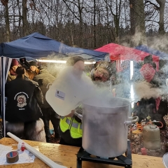 Schneeschreck-Erwachen: Der Glühwein wurde an Ort und Stelle zubereitet.