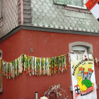 Die Mitglieder der Schneckenburg dekorierten Ihre Fassaden.