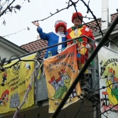 Die Mitglieder der Schneckenburg dekorierten Ihre Fassaden.