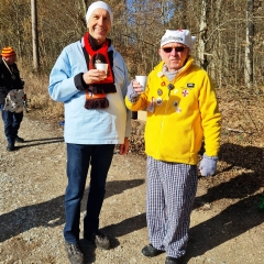 Narrenbaumholen in Hegne: Die beiden Ehrenpräsidenten: Jürgen Stöß und Martin Kininger.