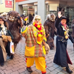 Umzug in Konstanz: Der Schneeschreck mit Räuber der Schneckenburg.