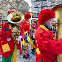 Umzug in Konstanz: Die Clowngruppe während dem Umzug.