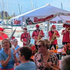 Clowngruppe: Auftritt beim ESV unter der Leitung von Tony Sferragatta.