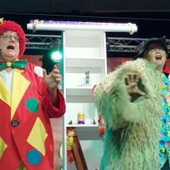 Bunter Abend der Schneckenburg. "Kennsch mi oder it?" versuchten Andrea Trempa-Knittel und Holger Walter zu ergründen.