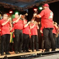 Ballett-Treffen Schneeschreck: Die Clowngruppe beim Auftritt.